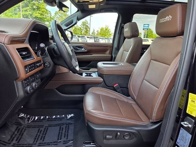 Used 2024 Chevrolet Tahoe High Country AWD/4WD image 9