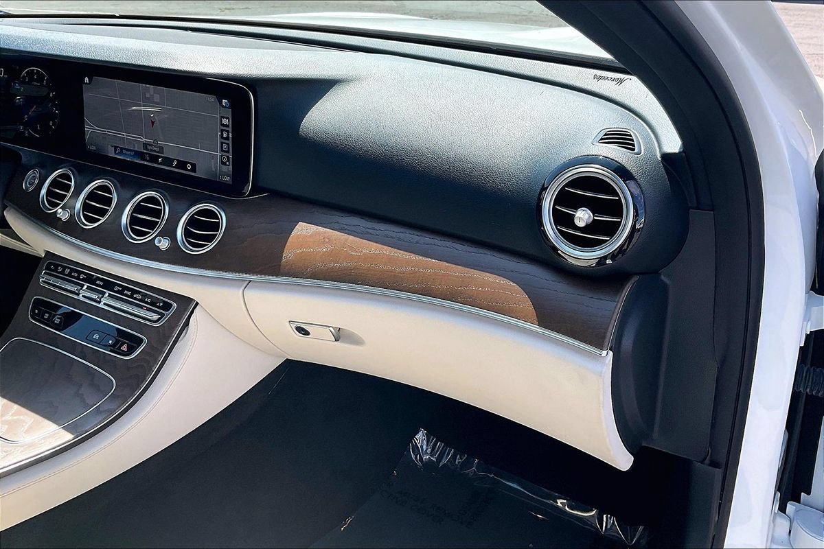 Used 2021 Mercedes-Benz E 350 Sedan w/ Premium Package image 10