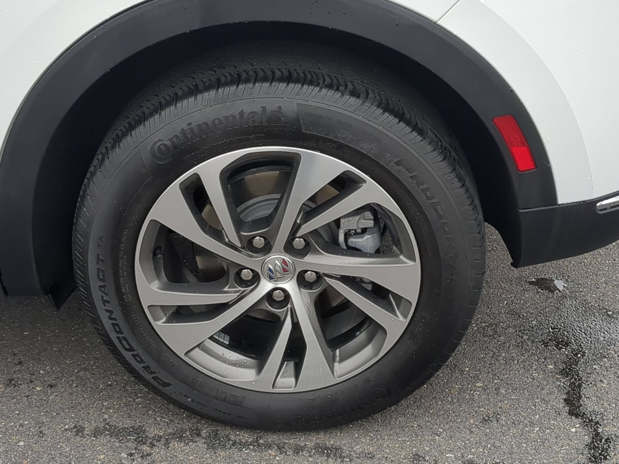 Certified 2023 Buick Envision Essence AWD/4WD image 32