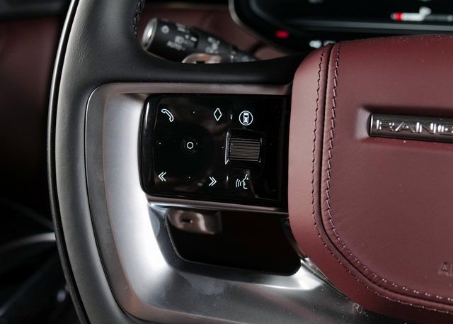 New 2025 Land Rover Range Rover SE image 17
