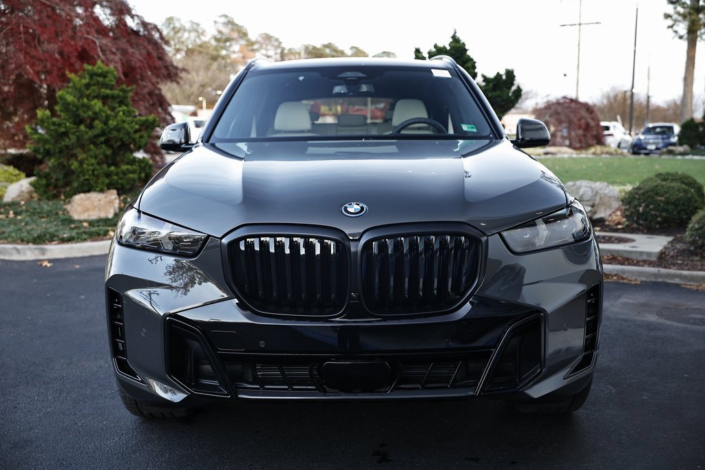 New 2026 BMW X5 xDrive50e w/ Executive Package image 13