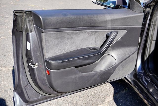 Used 2021 Tesla Model 3 Standard Range Plus image 24