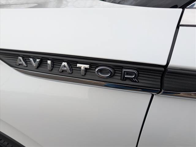 Certified 2023 Lincoln Aviator Reserve w/ Equipment Group 201A AWD/4WD image 10