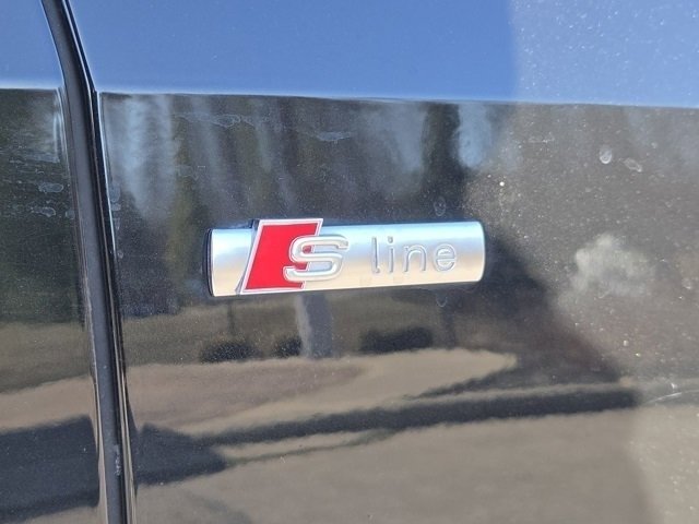 Used 2021 Audi A8 L 3.0T w/ Executive Plus Package image 20