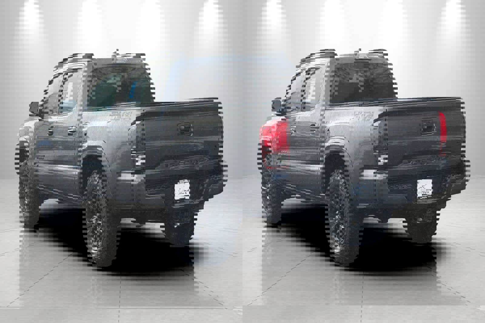 Used 2019 Toyota Tacoma TRD Sport image 6