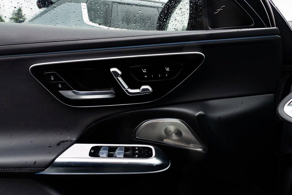 Used 2024 Mercedes-Benz E 350 4MATIC Sedan image 15