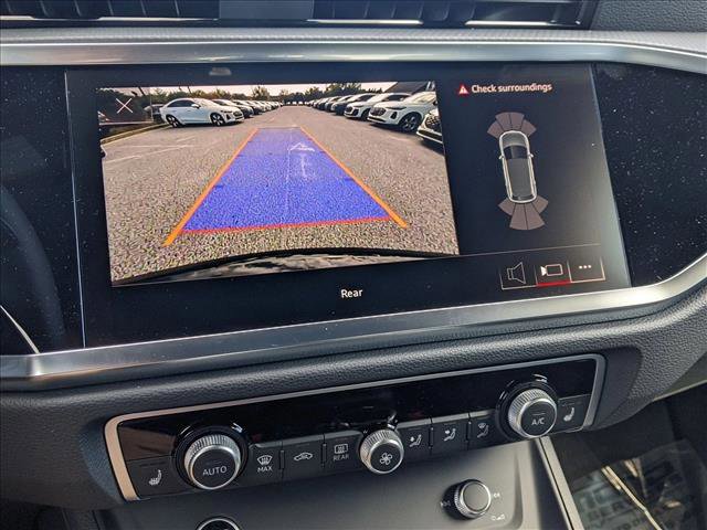 New 2025 Audi Q3 2.0T Premium image 12