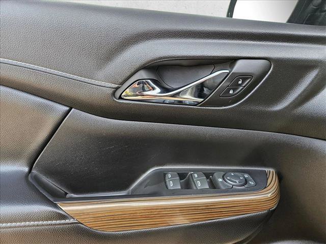 Used 2023 GMC Acadia SLE w/ Driver Convenience Package FWD image 24