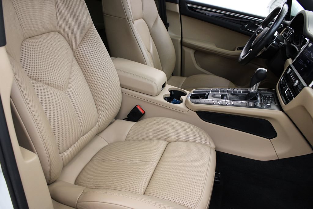 Used 2021 Porsche Macan S AWD/4WD image 23