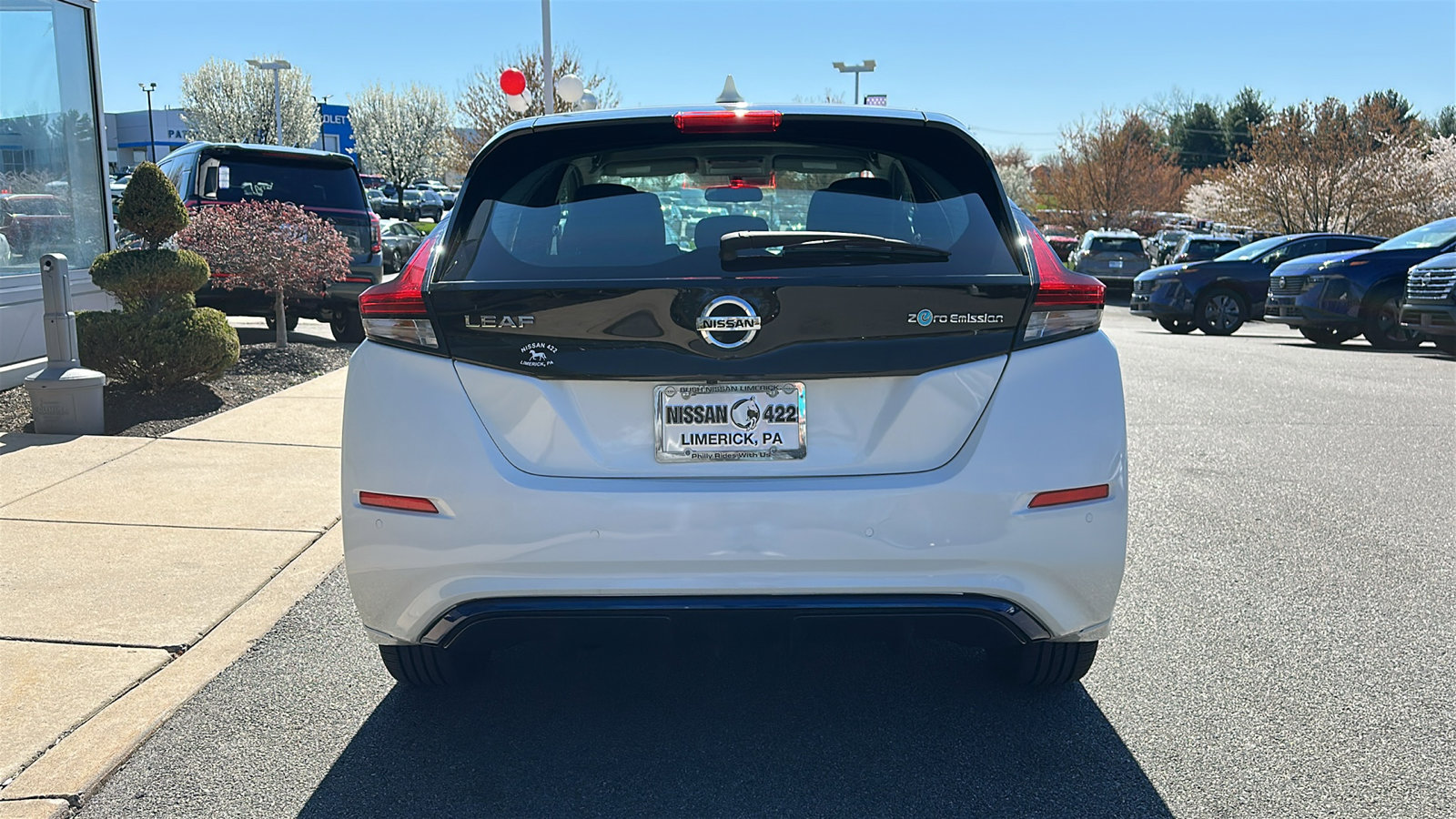 Certified 2022 Nissan Leaf S image 5