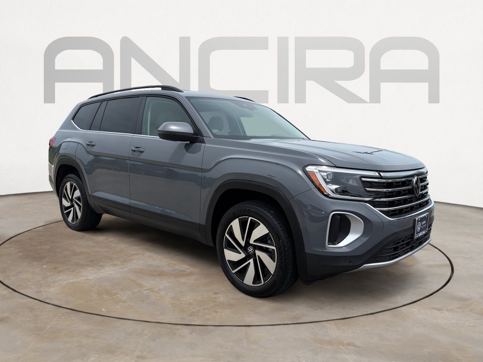 Certified 2025 Volkswagen Atlas SE FWD image 4