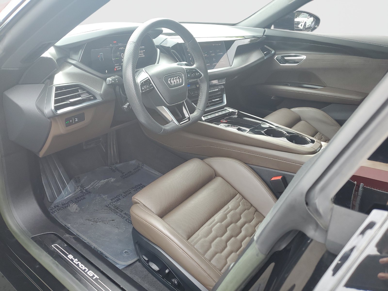 Used 2023 Audi e-tron GT Prestige AWD/4WD image 19