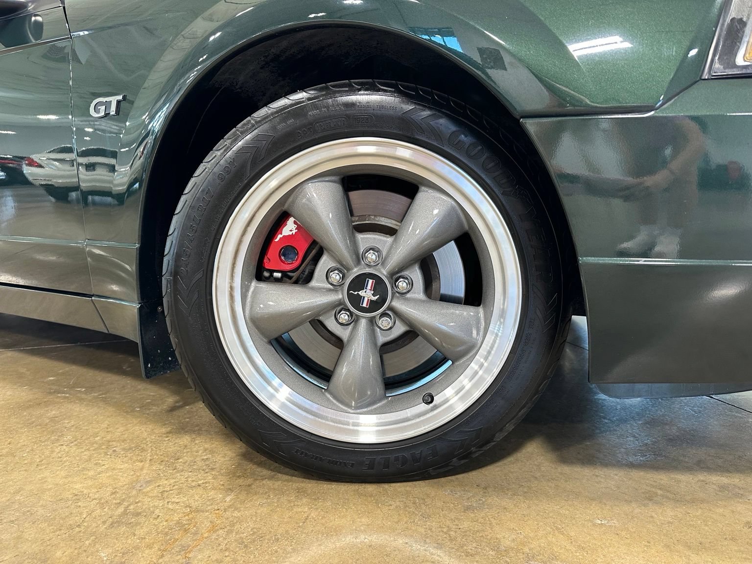 Used 2001 Ford Mustang GT RWD image 9