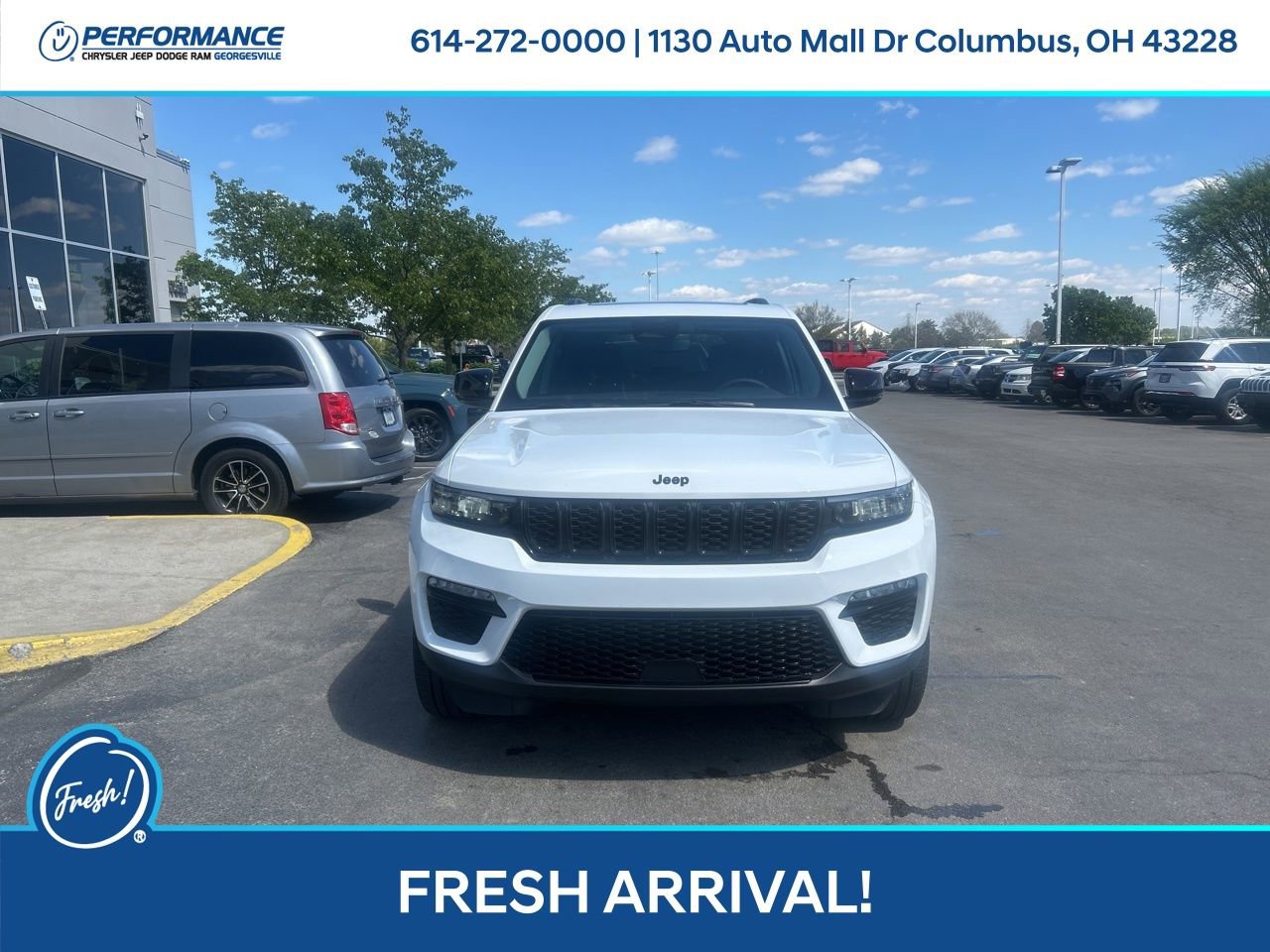 Used 2024 Jeep Grand Cherokee Limited w/ Black Appearance Package image 9