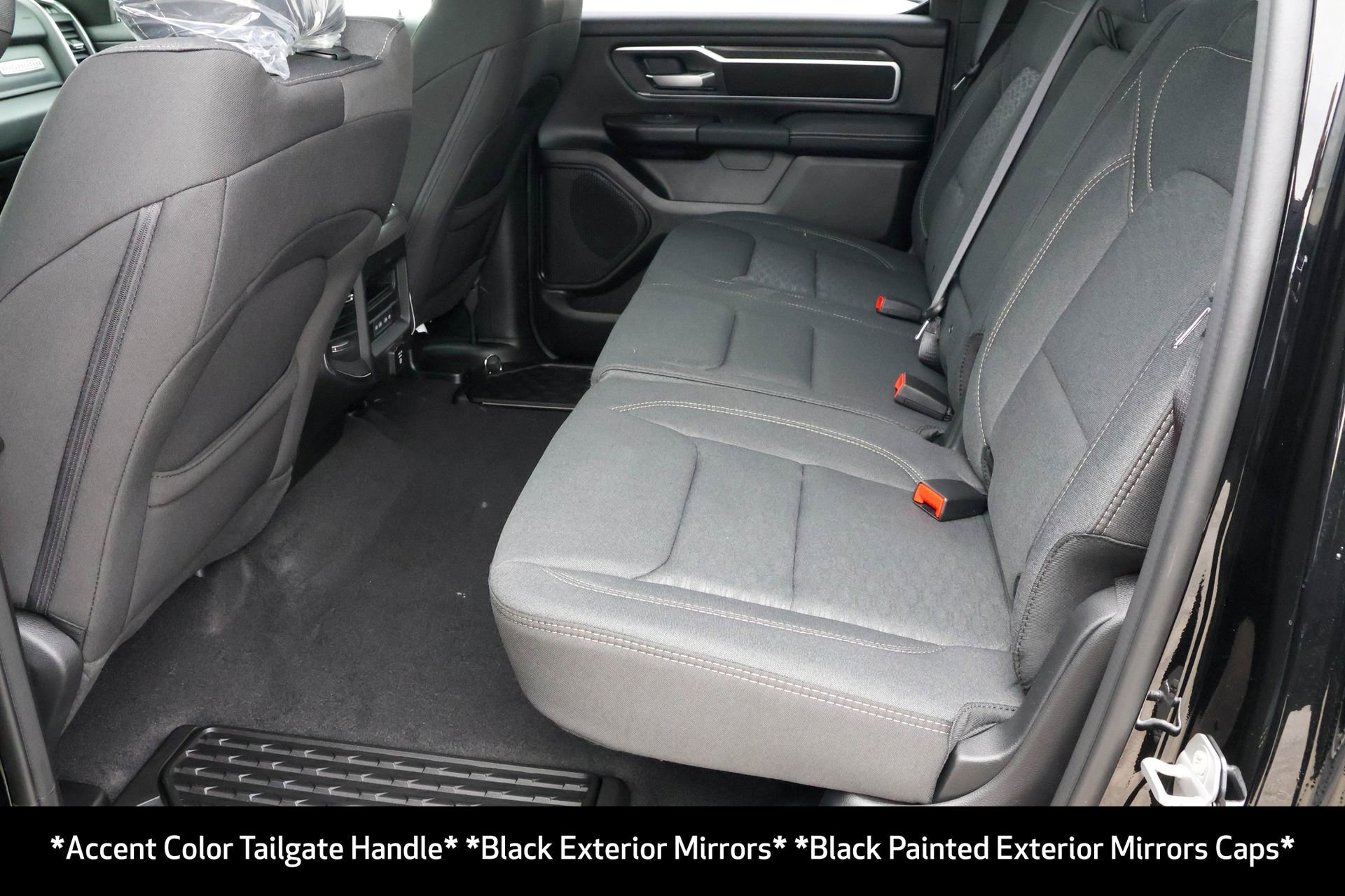 New 2026 RAM 1500 4x4 Crew Cab image 19