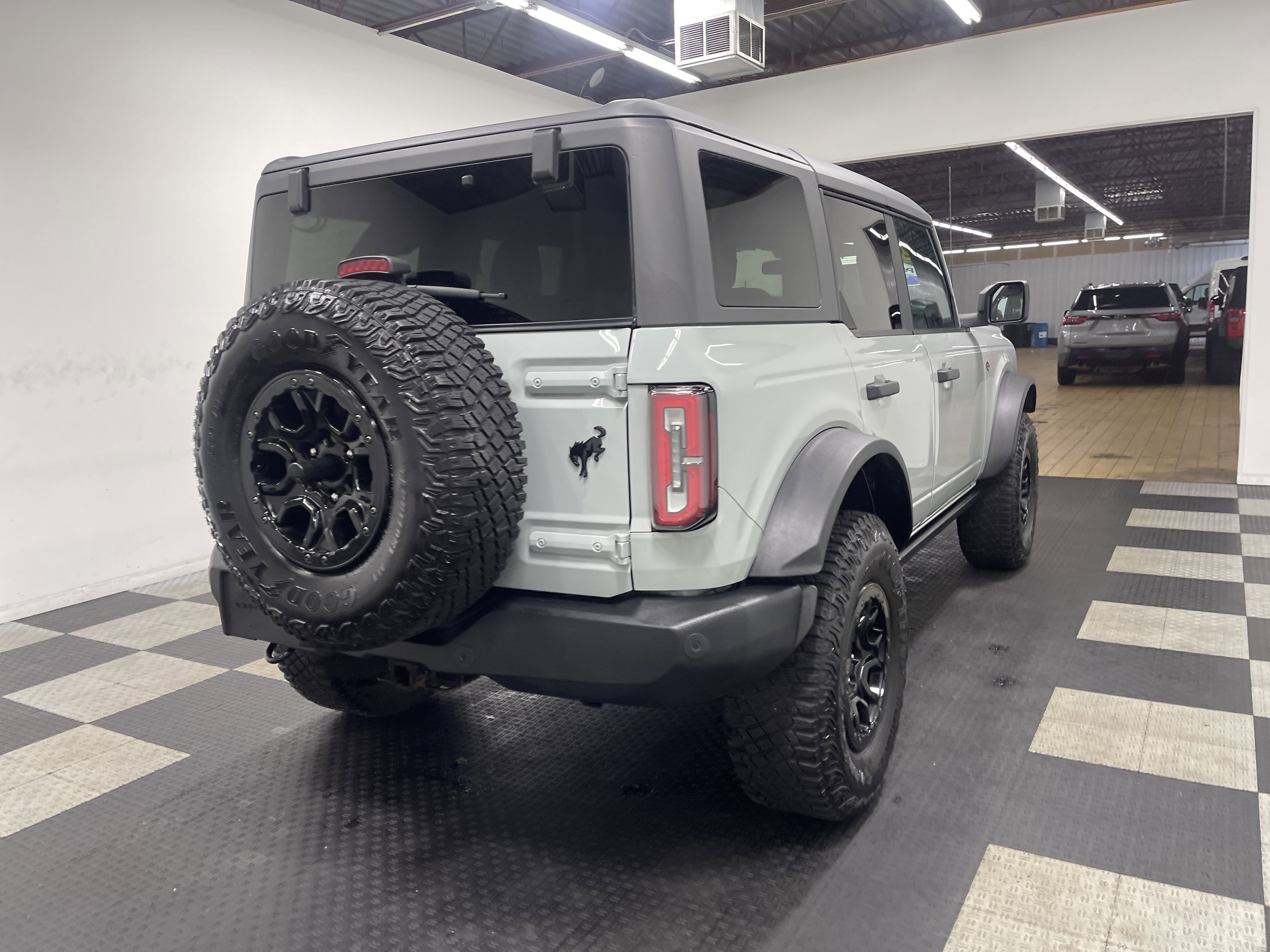 Used 2022 Ford Bronco Wildtrak image 5
