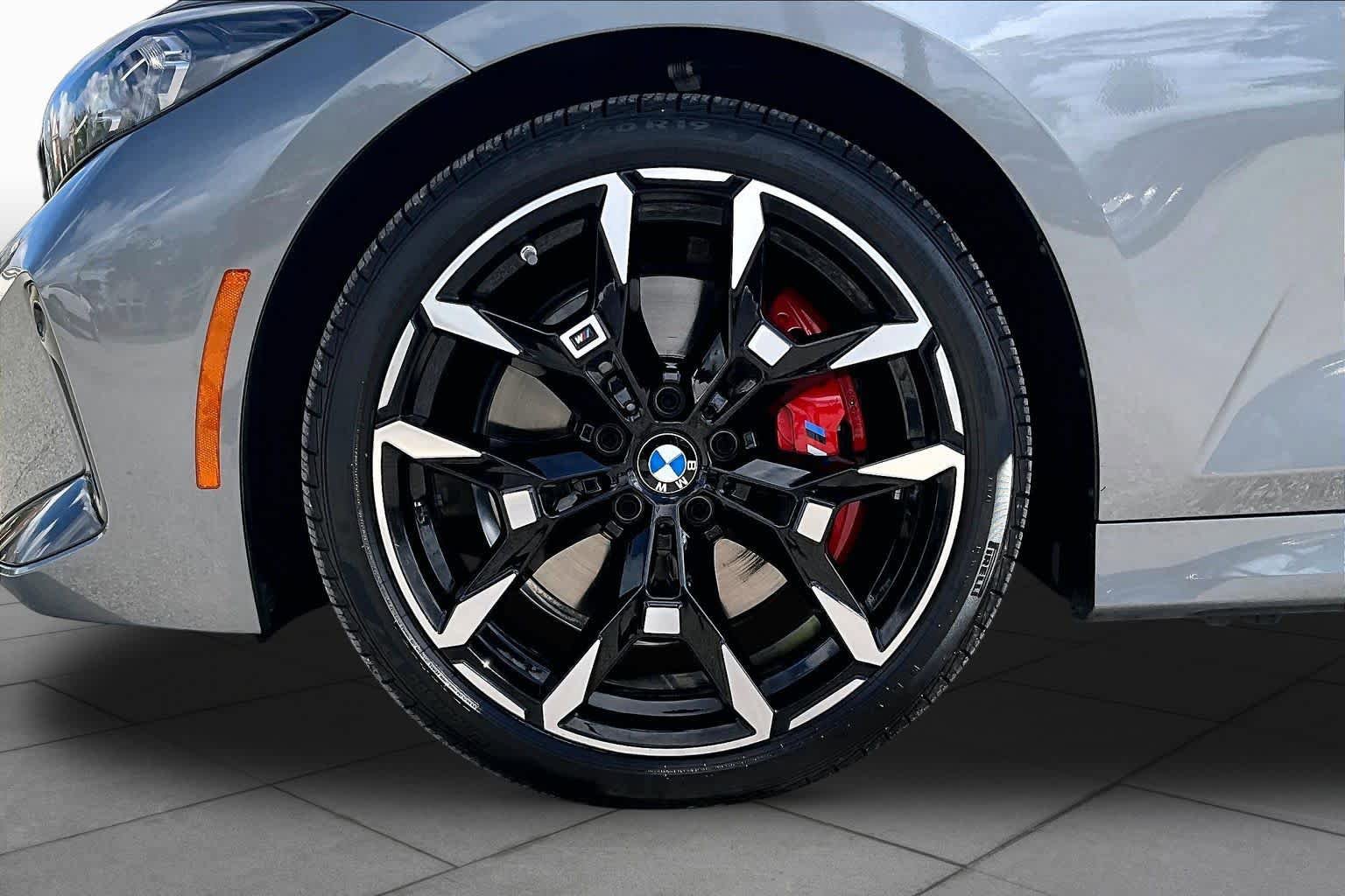 Used 2026 BMW 330i Sedan w/ M Sport Package RWD image 10