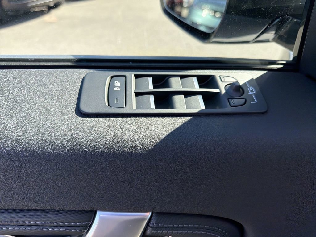 New 2026 Land Rover Discovery Sport Landmark image 23