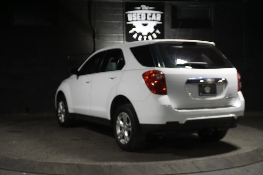 Used 2010 Chevrolet Equinox LS FWD image 3