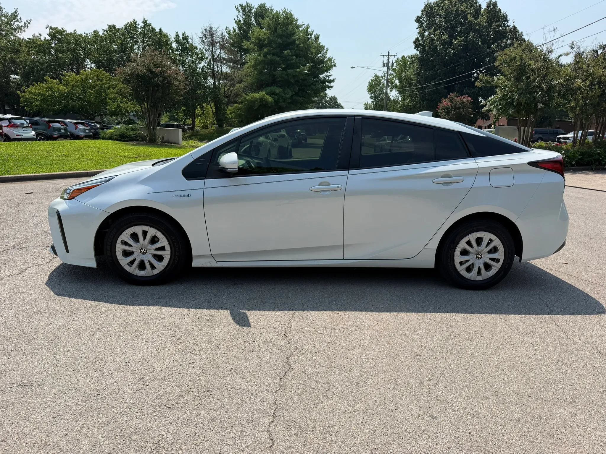 Used 2021 Toyota Prius L Eco FWD image 7