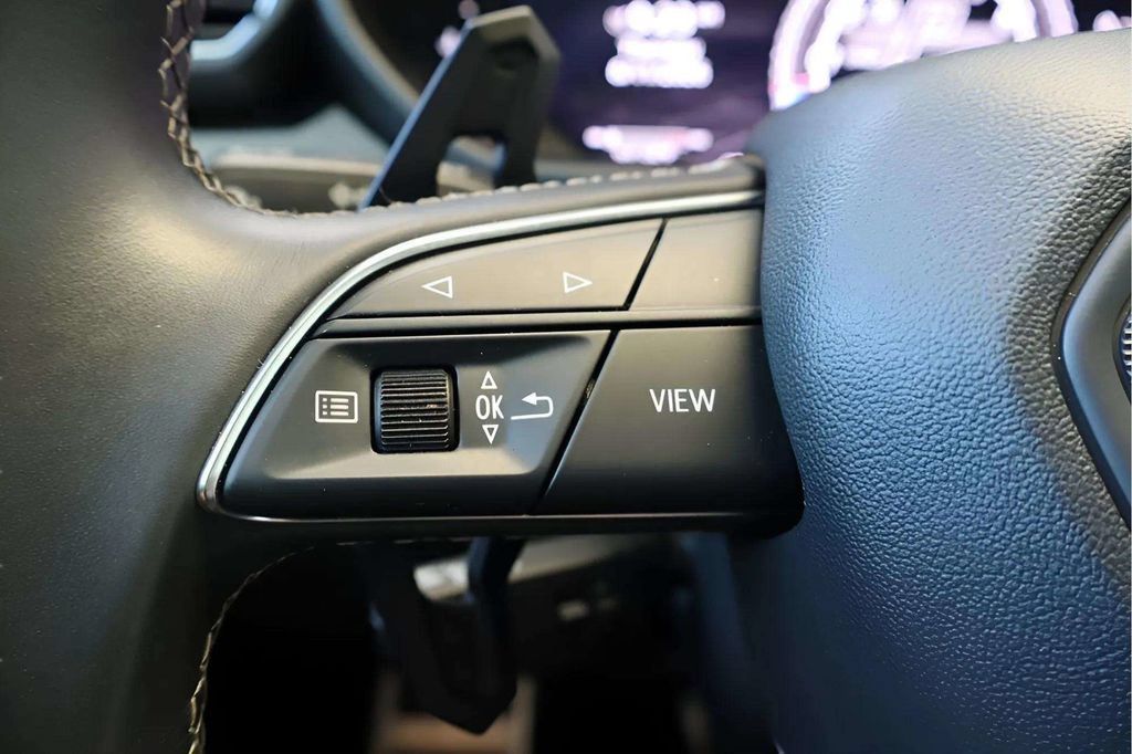 Used 2021 Lamborghini Urus AWD/4WD image 16