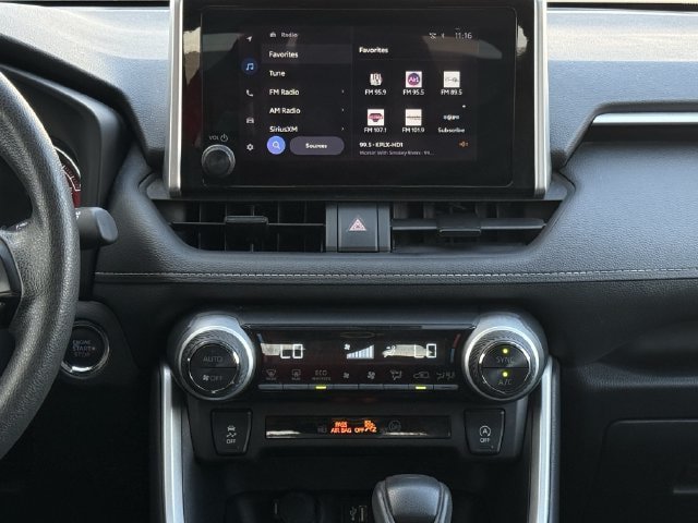 Used 2025 Toyota RAV4 XLE FWD image 17