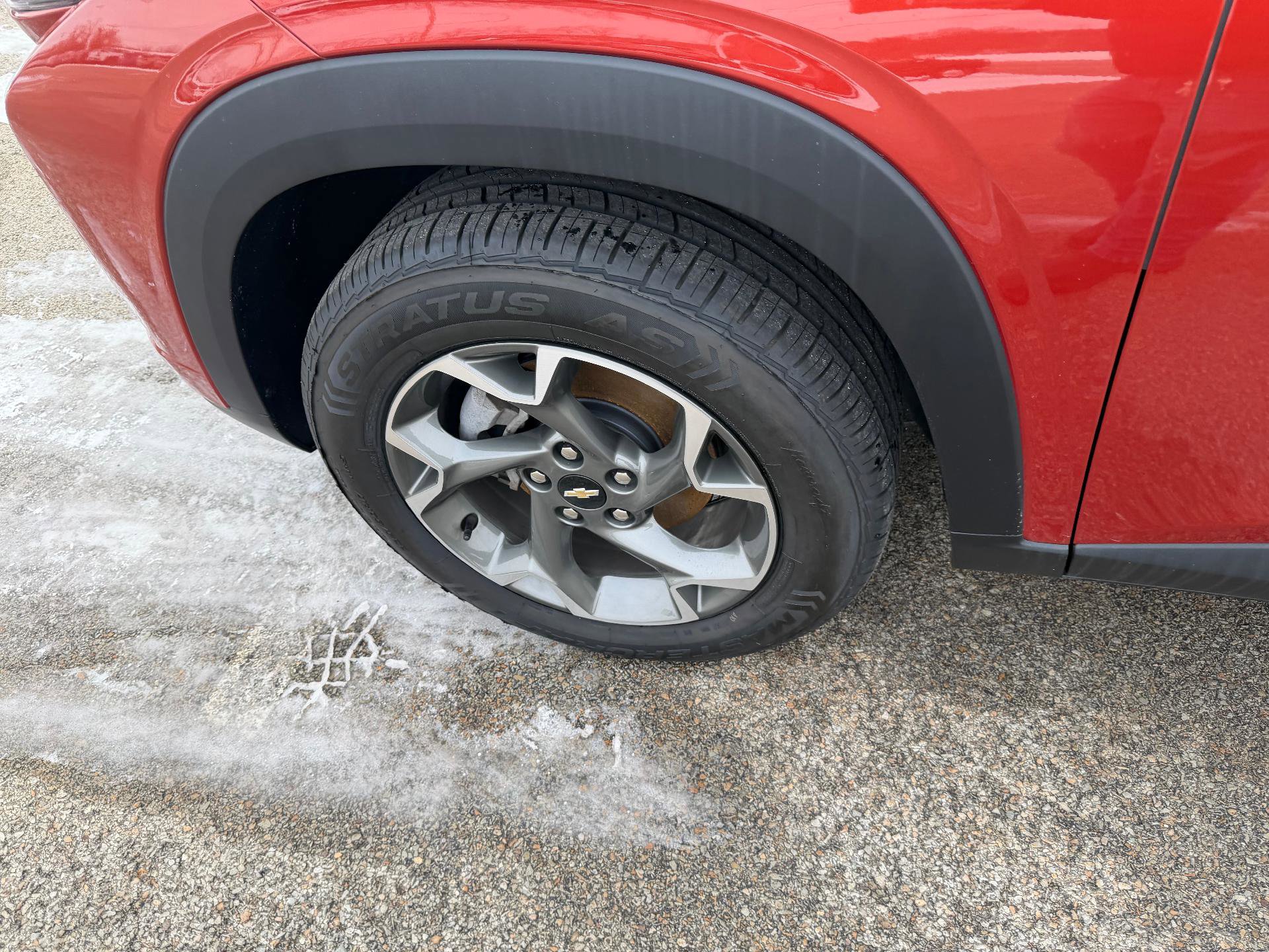 Certified 2024 Chevrolet Trax LT w/ Driver Confidence Package image 14