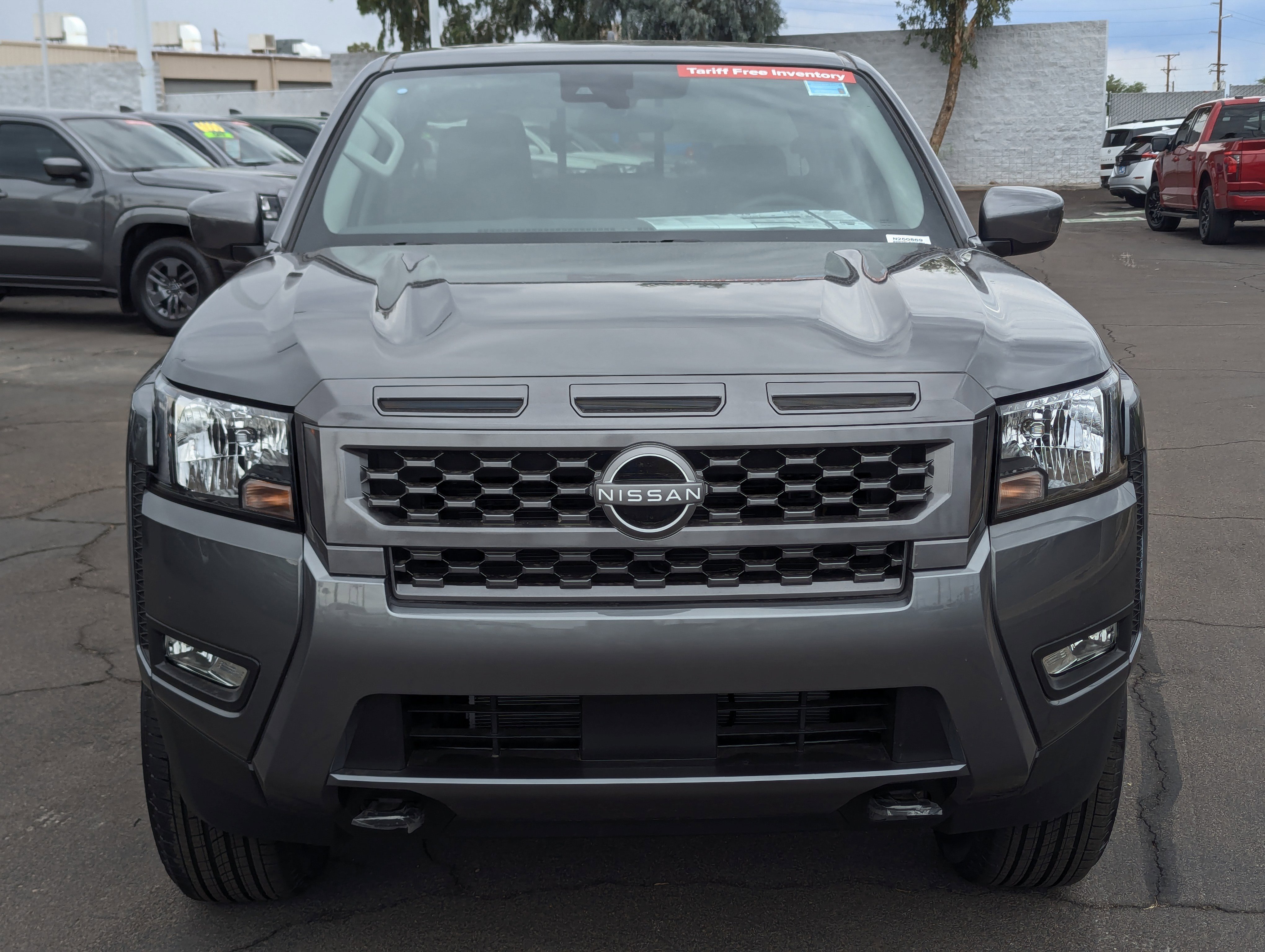 New 2025 Nissan Frontier SV w/ SV Convenience Package image 6