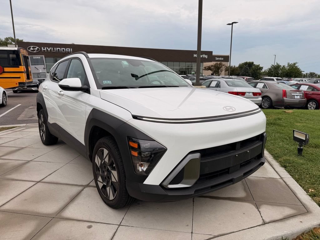 Used 2025 Hyundai Kona SEL AWD/4WD image 11