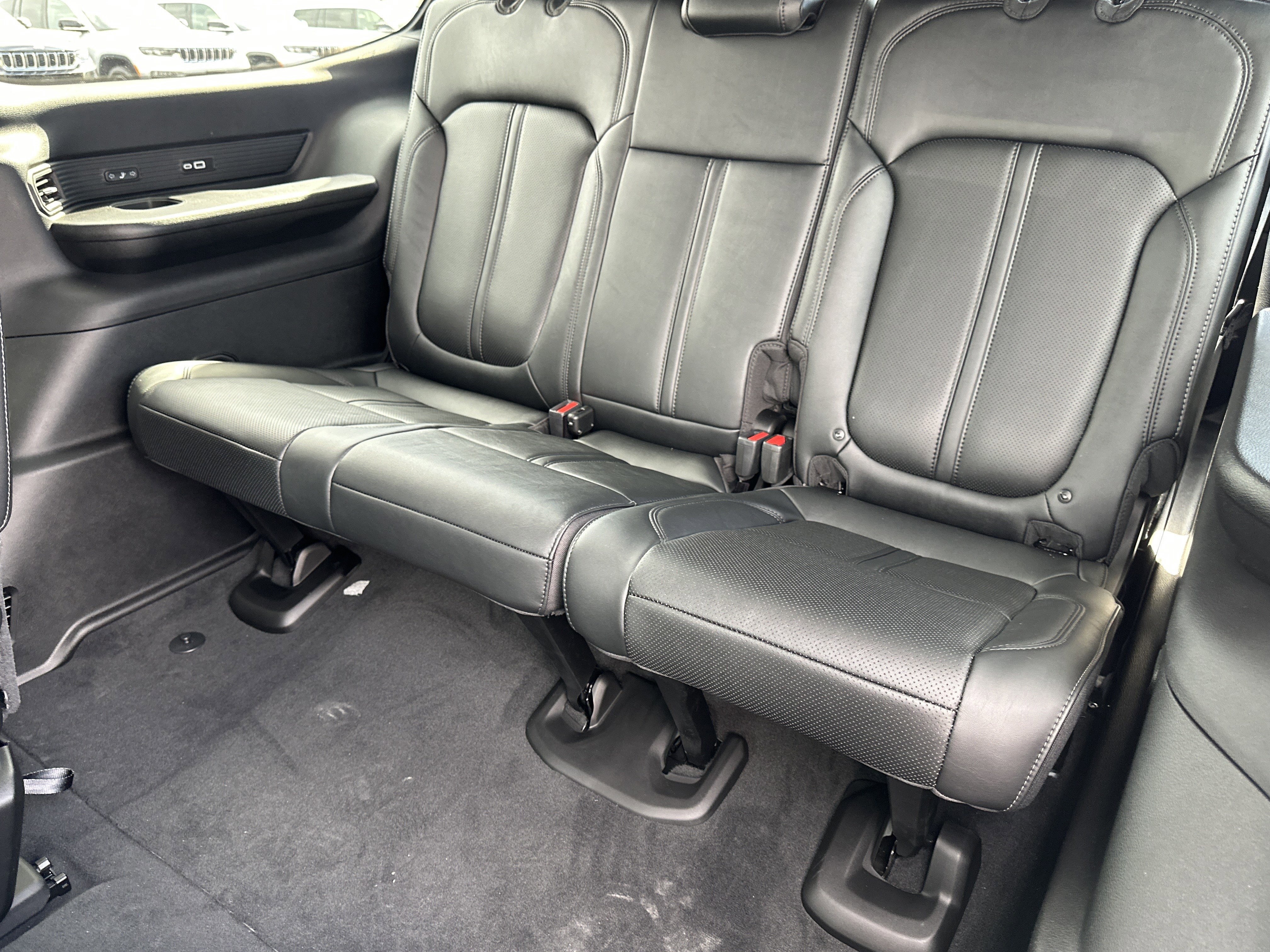 New 2026 Jeep Grand Wagoneer Limited w/ Convenience Group I image 15