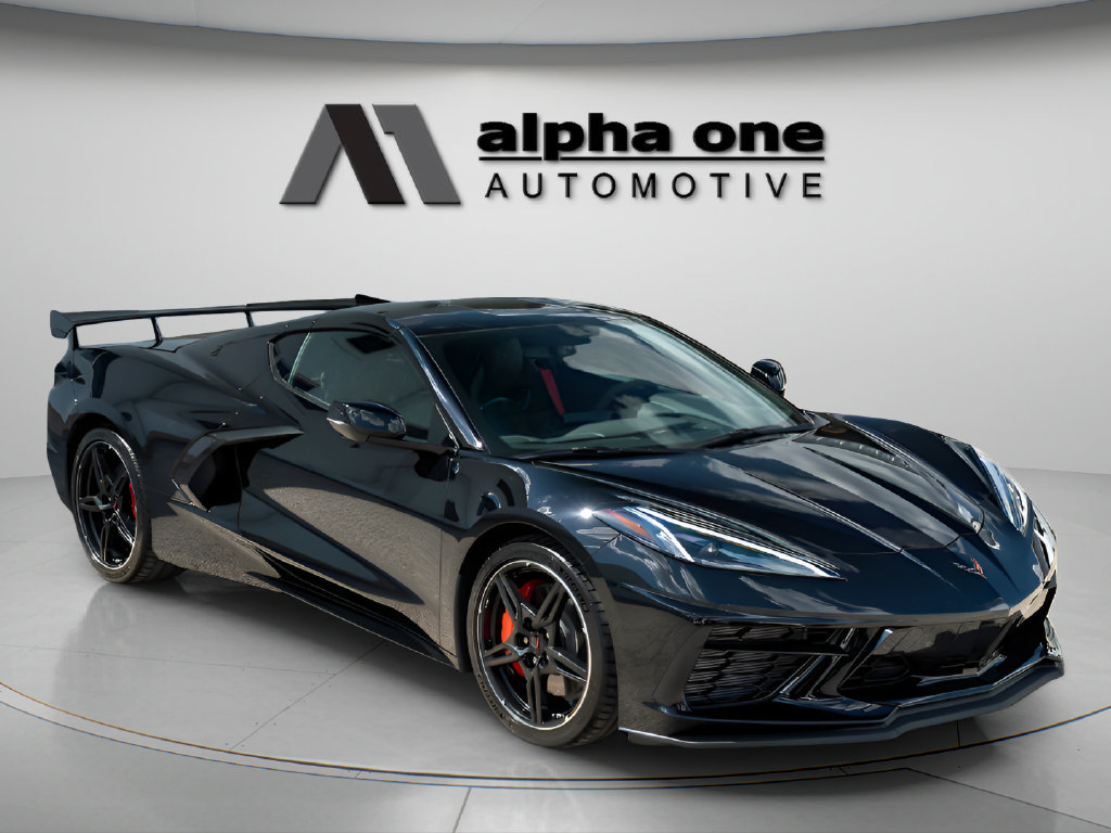 Used 2020 Chevrolet Corvette Stingray Coupe w/ Z51 Performance Package RWD image 3