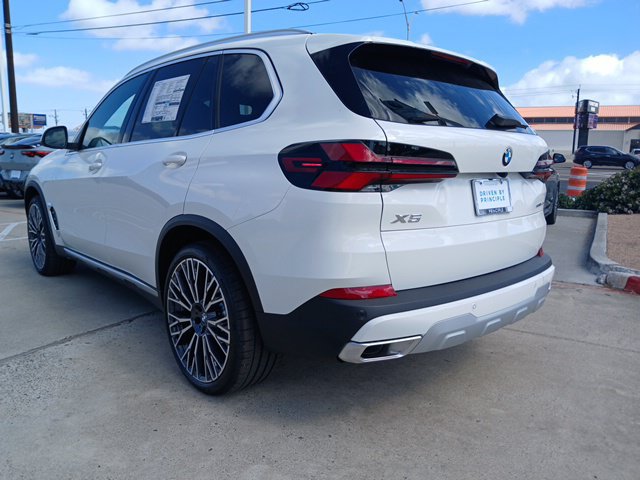 New 2026 BMW X5 sDrive40i w/ Climate Comfort Package RWD image 7