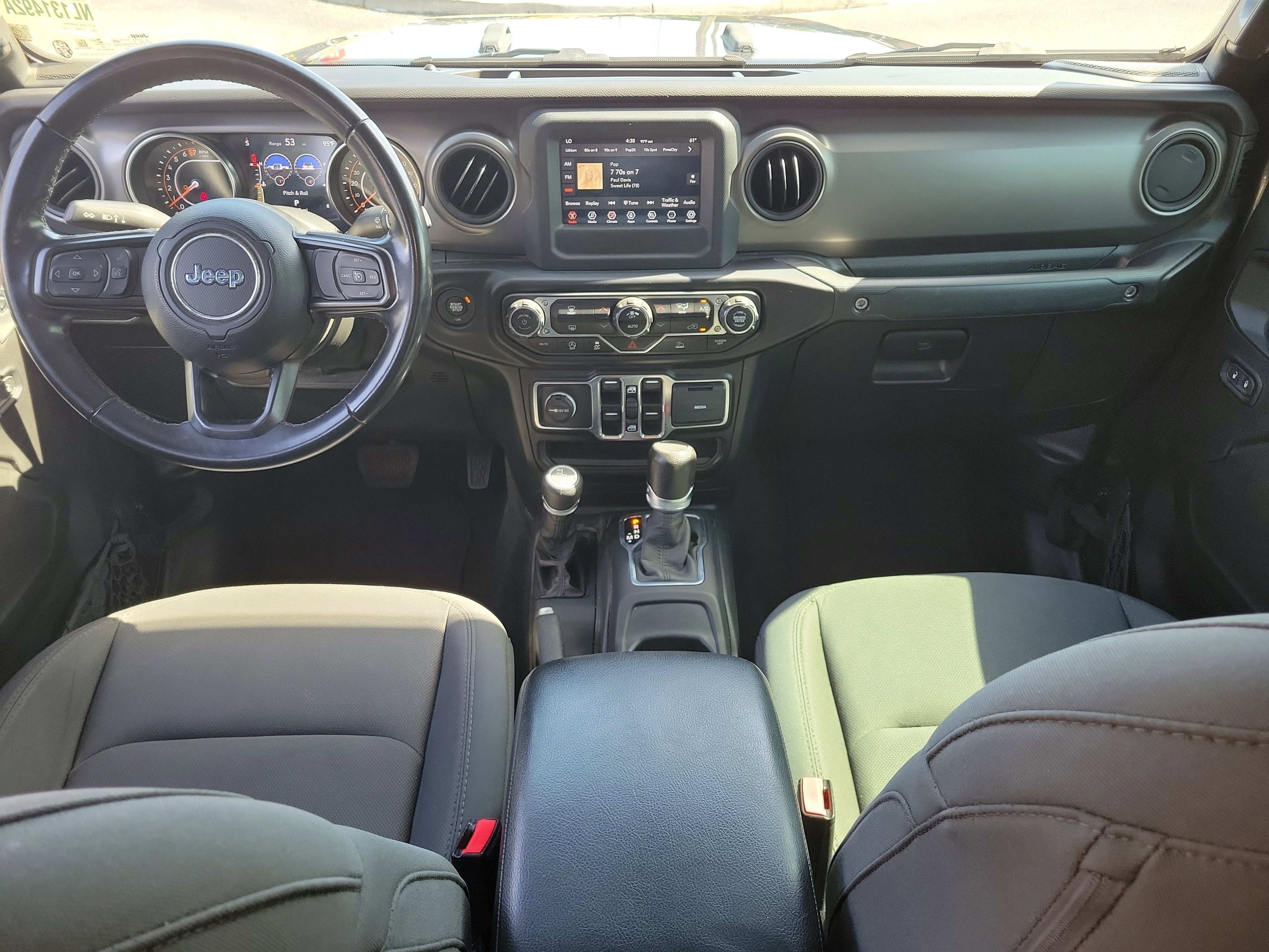 Used 2022 Jeep Gladiator Sport AWD/4WD image 16