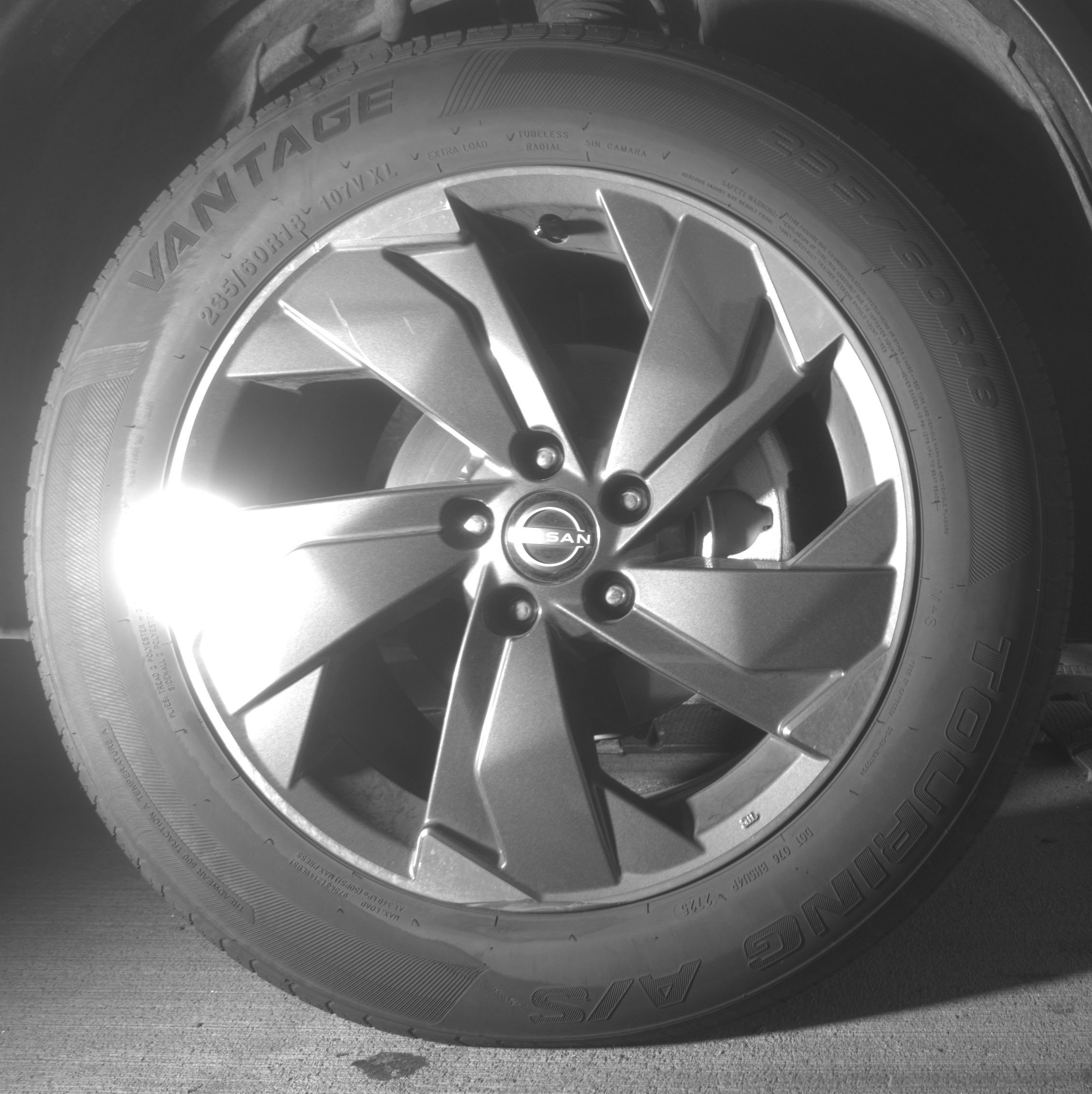 Used 2025 Nissan Rogue SV image 13