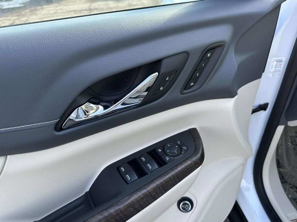 Certified 2023 GMC Acadia Denali w/ Denali Ultimate Package image 20