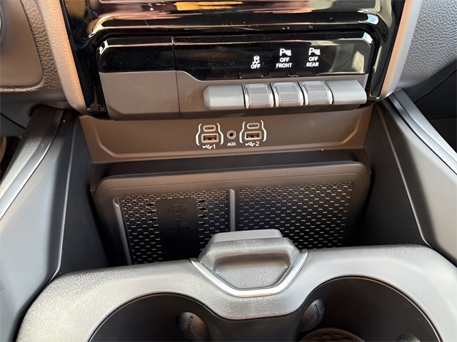 New 2026 RAM 1500 4x4 Crew Cab image 16