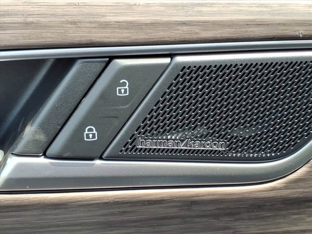 New 2026 Volkswagen Atlas SEL Premium R-Line image 11