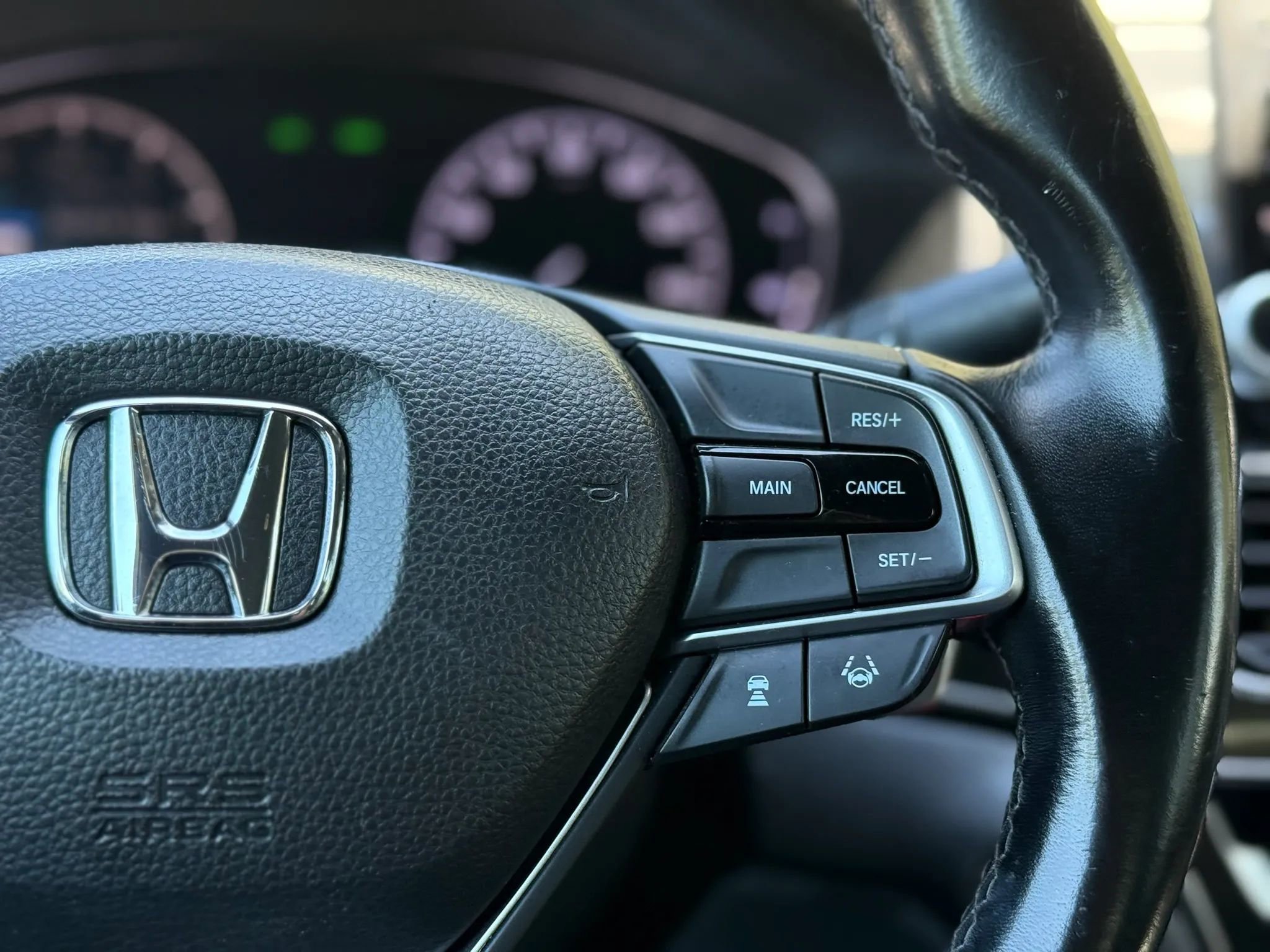 Used 2018 Honda Accord Sport image 25