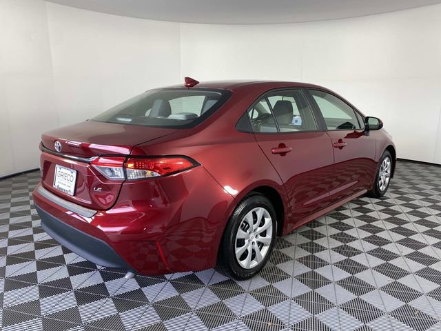 Used 2026 Toyota Corolla LE image 9
