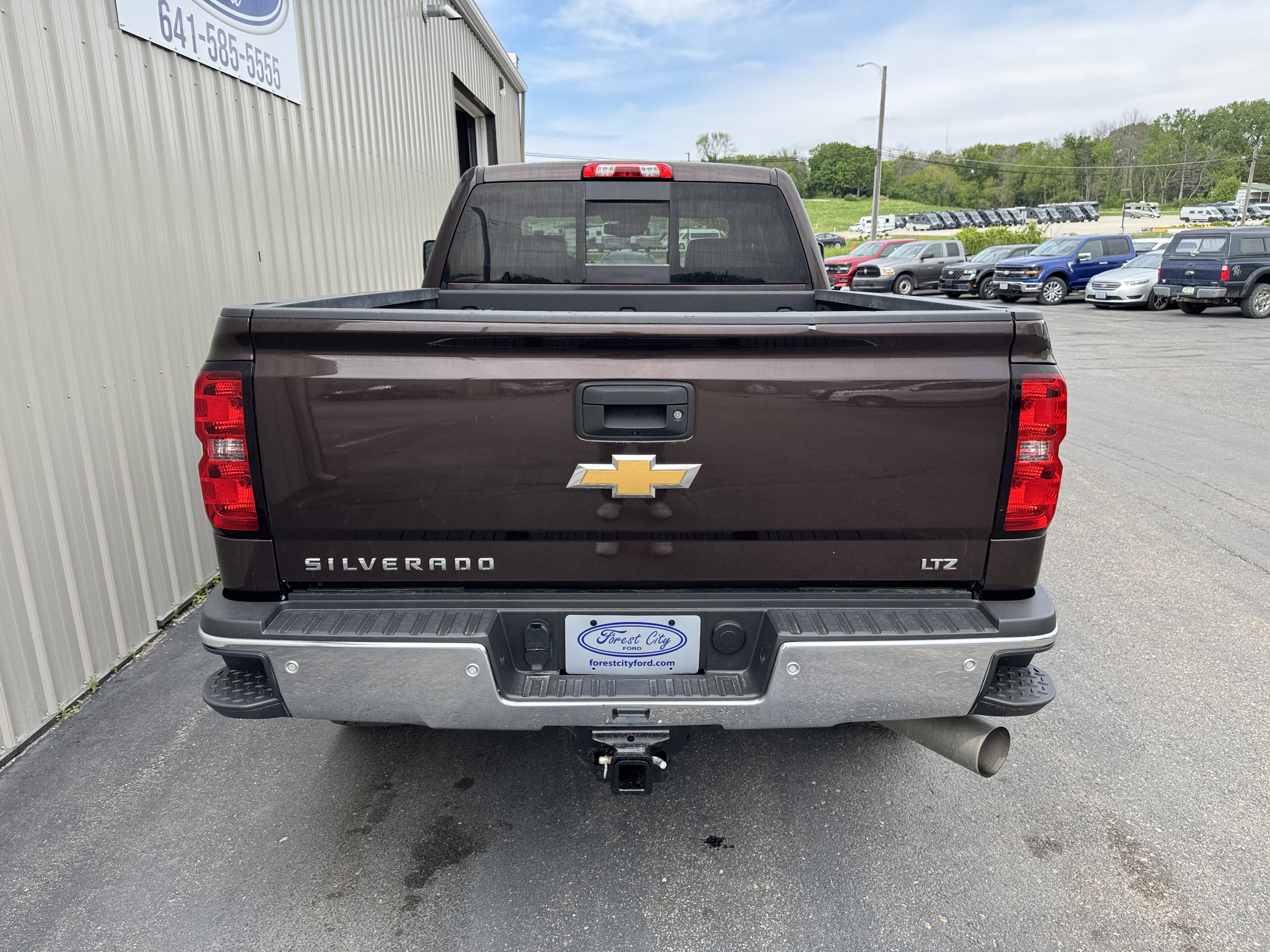 Used 2016 Chevrolet Silverado 2500 LTZ w/ Duramax Plus Package AWD/4WD image 4