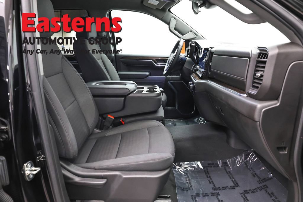 Used 2024 Chevrolet Silverado 1500 LT AWD/4WD image 26