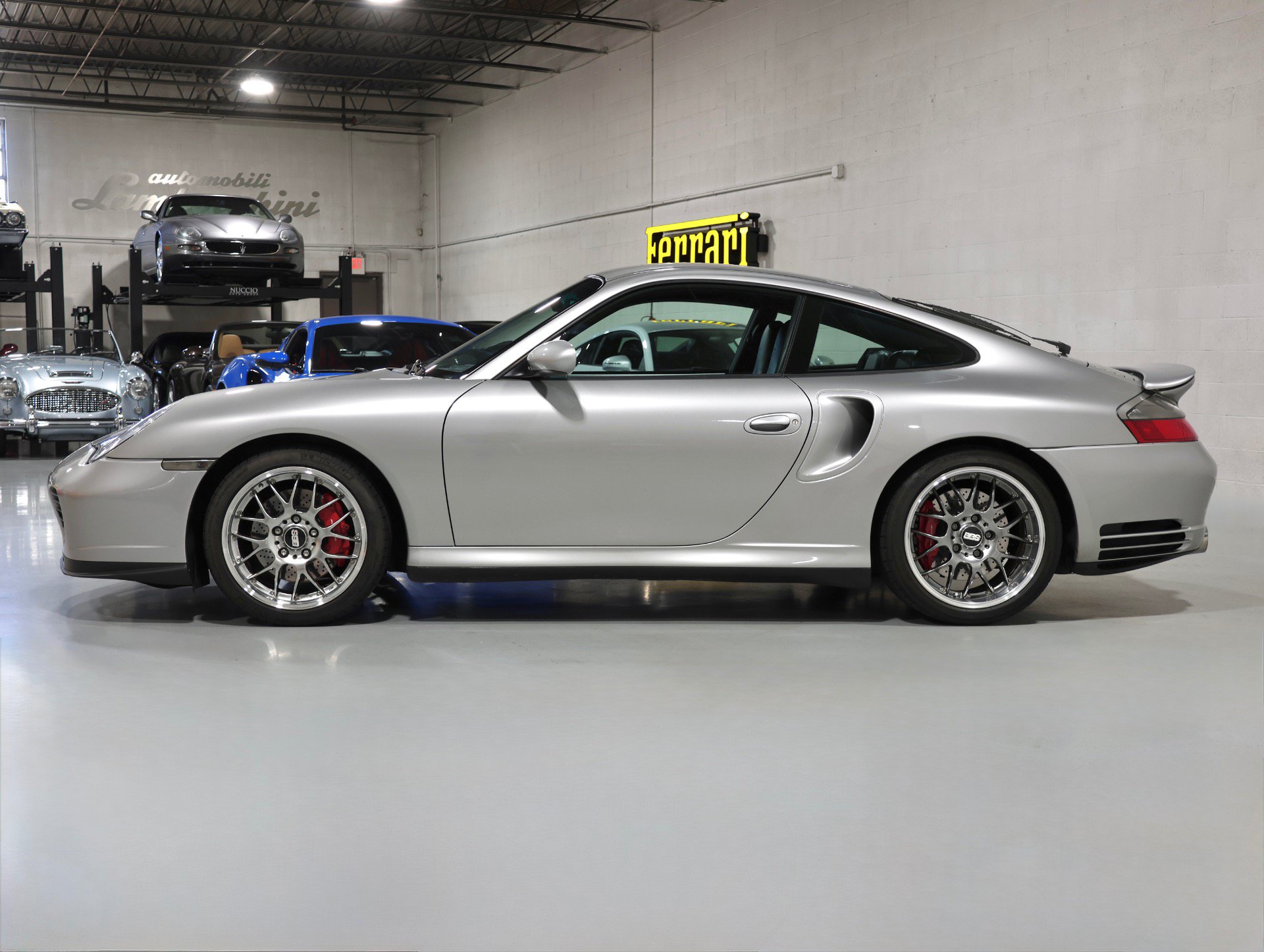 Used 2002 Porsche 911 Turbo AWD/4WD image 9