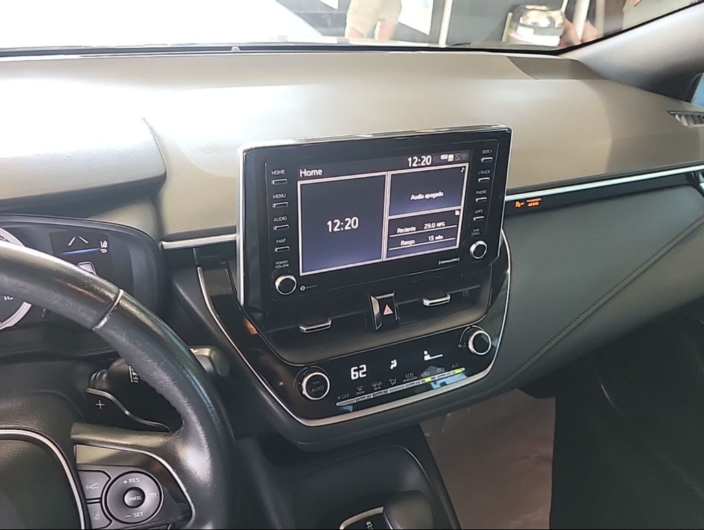 Used 2021 Toyota Corolla SE FWD image 11