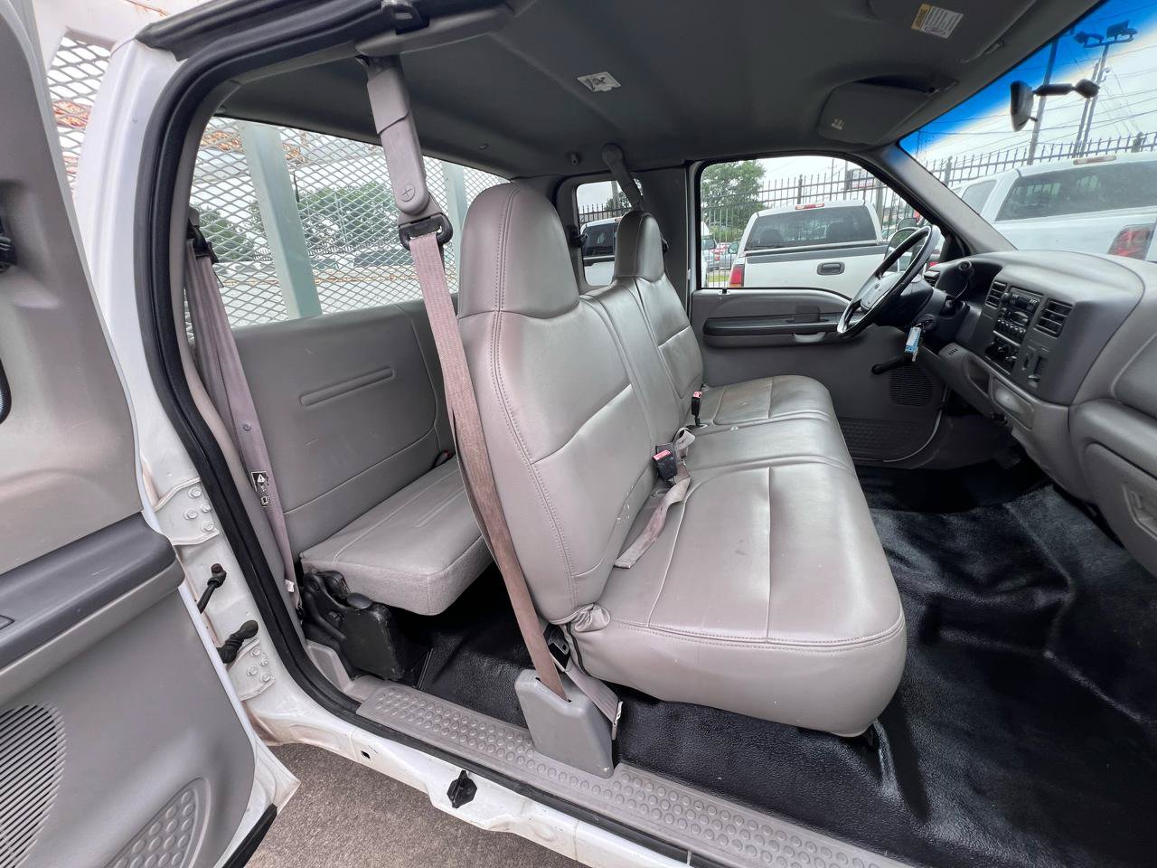 Used 2001 Ford F350 XL RWD image 73