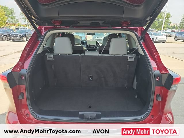 Used 2023 Toyota Highlander Platinum FWD image 35