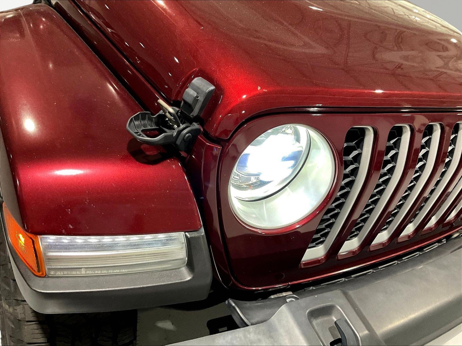 Used 2021 Jeep Gladiator Overland w/ Popular Equipment Package AWD/4WD image 32