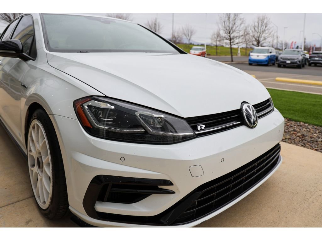 Used 2019 Volkswagen Golf R 4-Door image 16