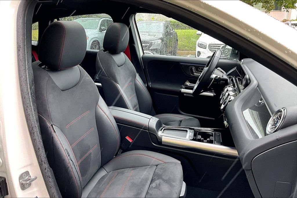 Certified 2025 Mercedes-Benz GLA 35 AMG 4MATIC image 7