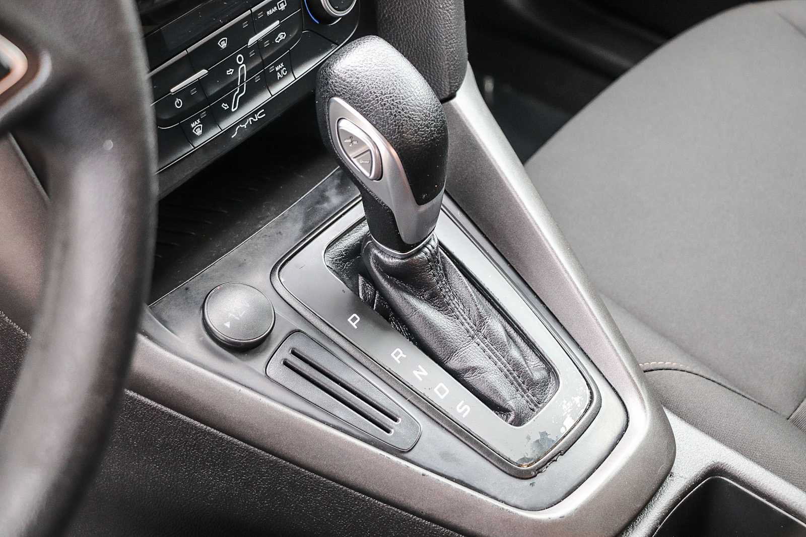Used 2018 Ford Focus SEL FWD image 16