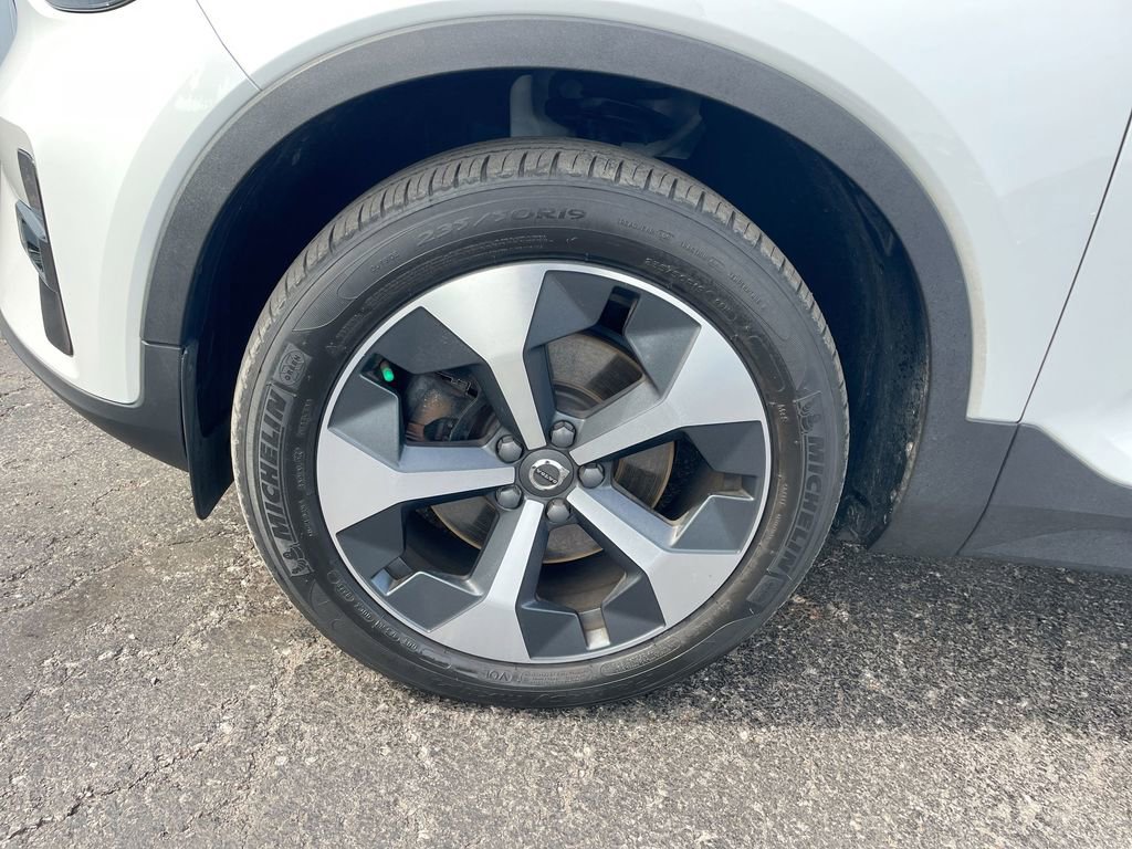 Used 2023 Volvo XC40 B5 Plus w/ Protection Package Premier image 60